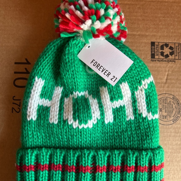 Forever 21 Ho Ho Ho Christmas Beanie Women - Picture 1 of 7